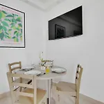 Charming Studio For 2 - Near Voltaire & 11Th Arr Town Hall, Paris