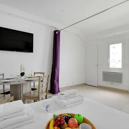 Appartamento Charming For 2 - Near Voltaire & 11th Arr Town Hall, Parigi